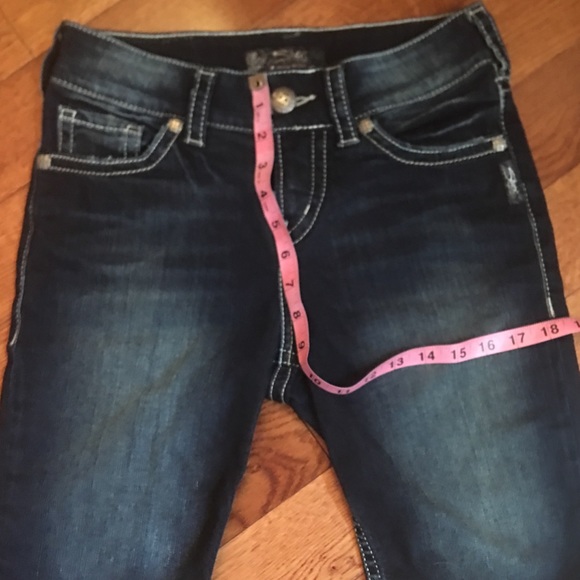 Silver Jeans Suki Bermuda Jean Shorts Size 26 - Picture 8 of 8